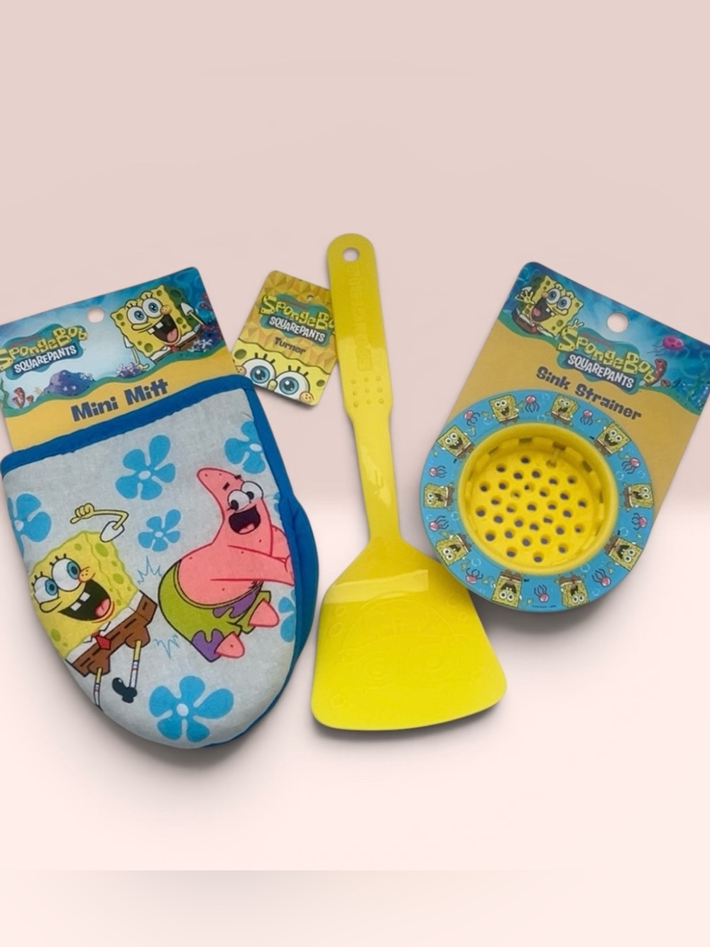New SoongeBob Squarepants Kitchen Bundle Mini Mitt, Sink Strainer and Turner